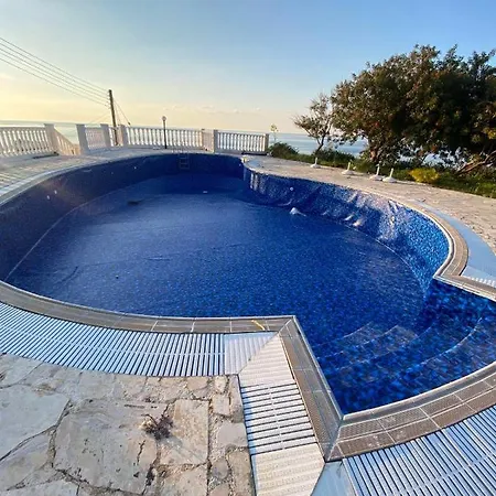 Nysa8 Paphos